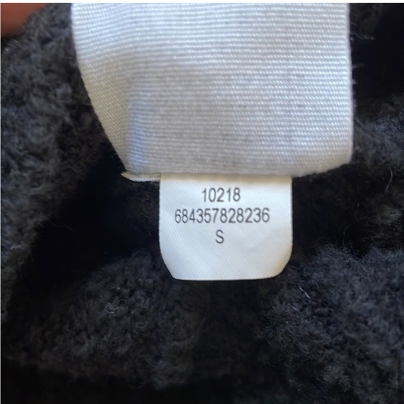 AYR | The Round The Corner Cardi Black Button Front V Neck Crop Cardigan Small - Picture 10 of 10